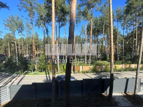 будинок за адресою Квітнева вул.