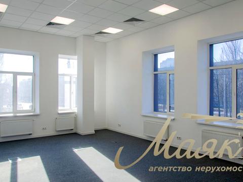 комерційна за адресою Олени Теліги вул., 6