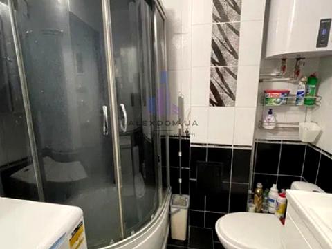 квартира за адресою Київ, Зодчих вул., 36