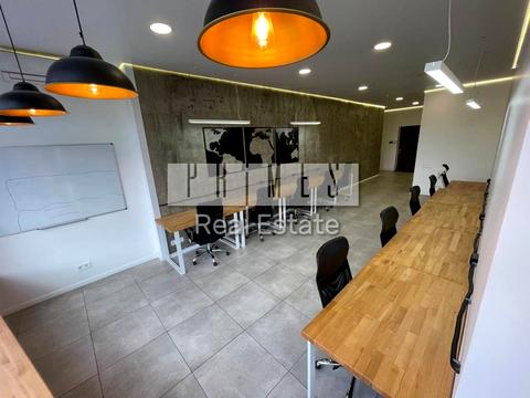 комерційна за адресою Кловський узвіз, 7