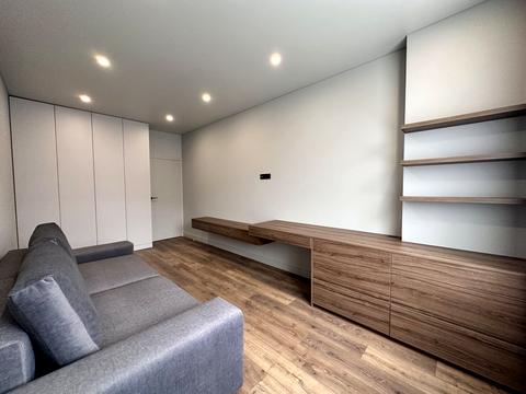 квартира по адресу Молодіжна ул., 5