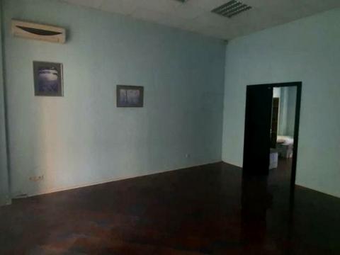 комерційна за адресою Гетьмана Петра Дорошенка вул. (Генерала Грушевого), 4а