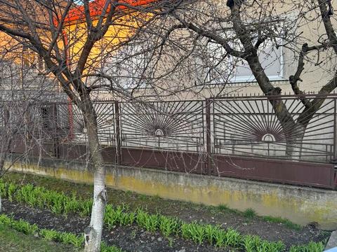 будинок за адресою Молодіжна вул., 8