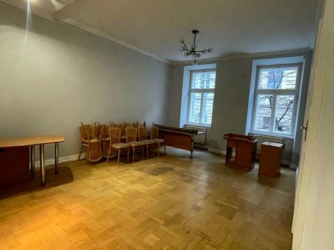 комерційна за адресою Тадеуша Костюшка вул., 6