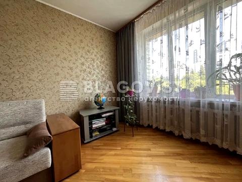 квартира за адресою Старонаводницька вул., 8