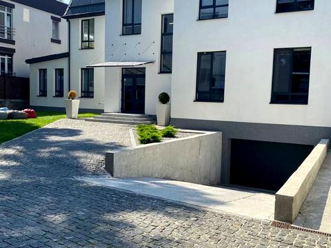 комерційна за адресою Науки просп. (Гагаріна), 22