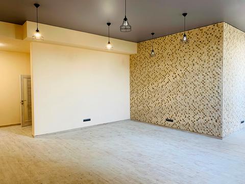 комерційна за адресою Юнацька, 6