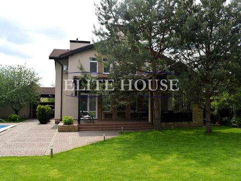 будинок за адресою Князя Святослава