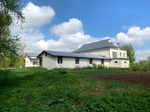 комерційна за адресою Вітовського, 36