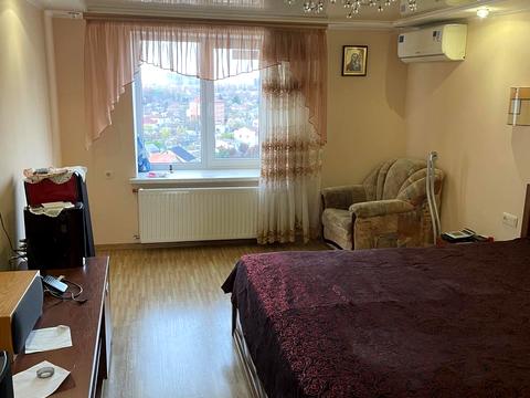 квартира за адресою Івана Фунтового вул., 58