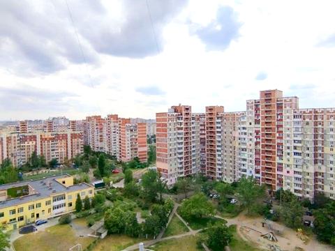 квартира за адресою Володимира Висоцького бульв., 11