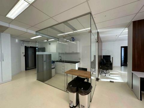 коммерческая по адресу Кловский спуск, 7a