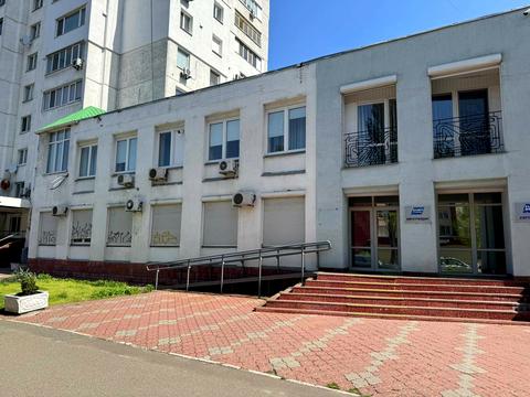 коммерческая по адресу Дмитра Чижевського ул. (Петра Чаадаева), 2