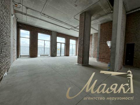 комерційна за адресою Набережно-Хрещатицька вул., 21