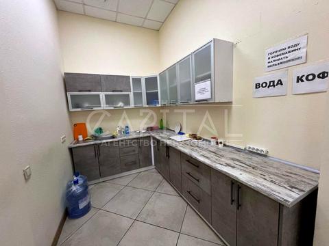 комерційна за адресою Казимира Малевича вул. (Боженка), 12
