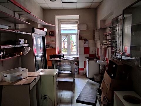комерційна за адресою Гетьмана Петра Дорошенка вул. (), 16