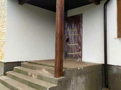 будинок за адресою вишнева