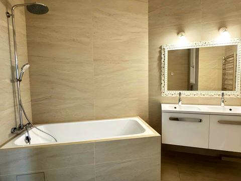 квартира за адресою Виконкомівська вул., 24-Б