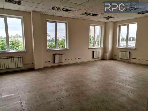 комерційна за адресою Степана Бандери просп. (Московський), 16Б