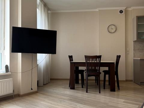 квартира за адресою Академіка Глушкова просп., 9-В