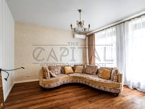 будинок за адресою Буча, Богдана Хмельницького бульв.