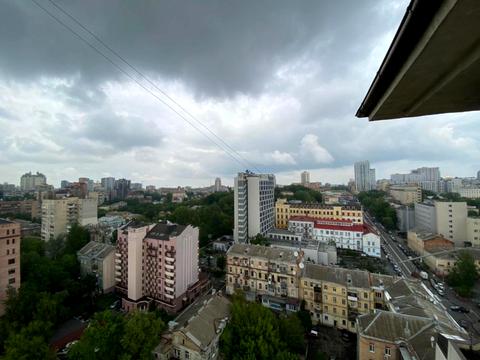 комерційна за адресою Бульварно-Кудрявська вул. (Воровського), 36