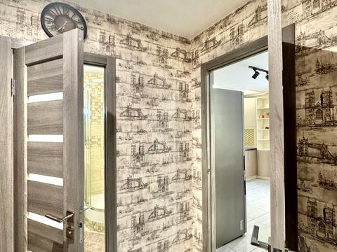 квартира за адресою Михайла Лушпи просп., 5