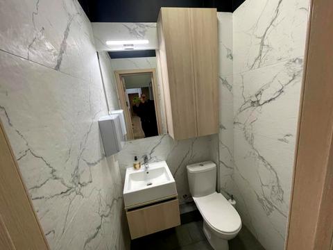 комерційна за адресою Київ, Пирогова вул., 3