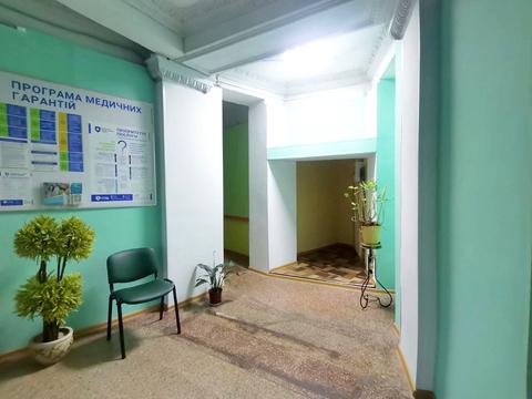 комерційна за адресою Космічна вул., 34