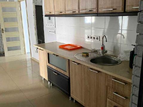 коммерческая по адресу Черновола просп. (700-летия Львова), 67