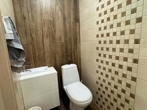 квартира за адресою Автокразівський бульв., 8