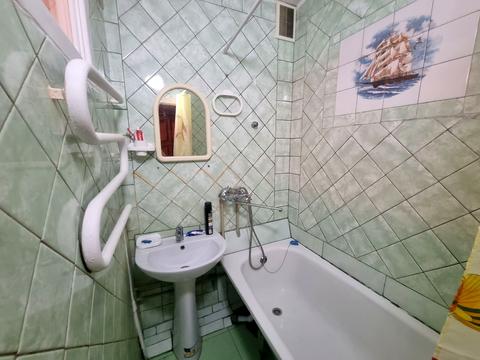 квартира за адресою Ореста Левицького вул. (Академіка Курчатова), 11