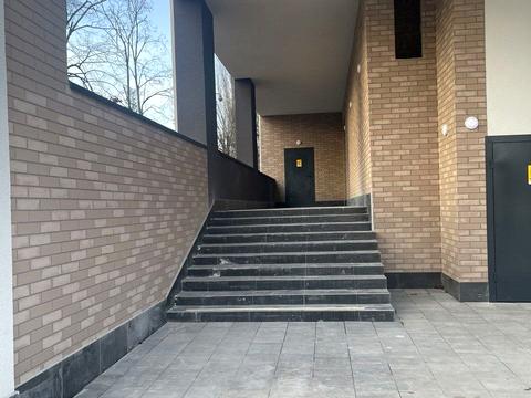 комерційна за адресою Васильківська вул., 37