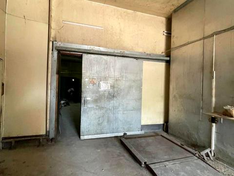 комерційна за адресою Євгена Маланюка вул. (Степана Сагайдака), 114б