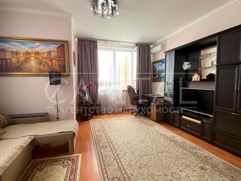 квартира за адресою Івасюка, 4 А