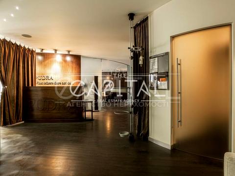 комерційна за адресою Саксаганського вул., 120