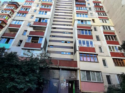 квартира за адресою Володимира Висоцького бульв., 6