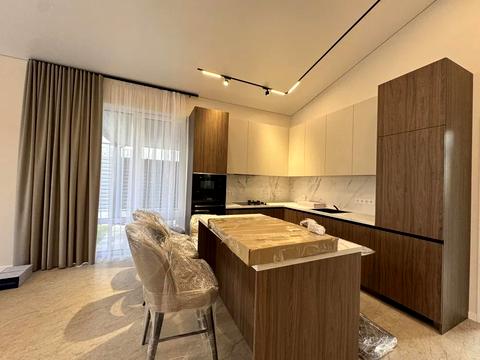 будинок за адресою Вишнева вул.