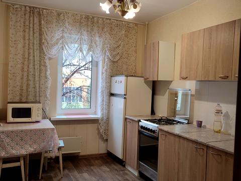 квартира за адресою Каштанова вул., 11