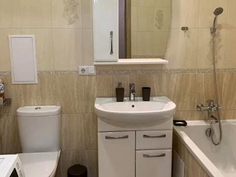 квартира по адресу Володимирська ул., 1