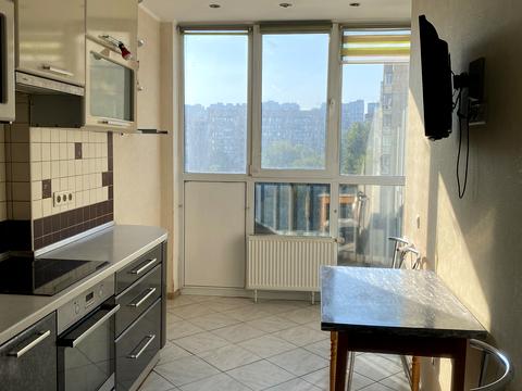 квартира за адресою Наталії Ужвій вул., 12