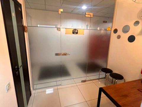 комерційна за адресою Крутогірний узвіз (Рогальова), 28