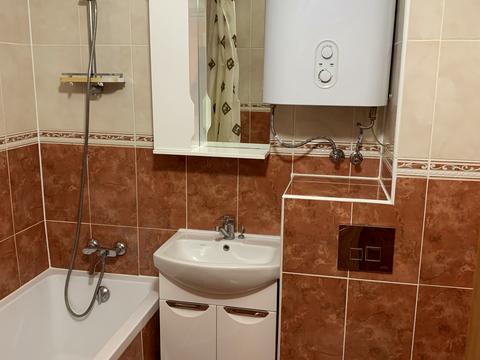 квартира за адресою Йорданська вул. (Лайоша Гавро), 2-А