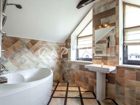 будинок за адресою вул. Ентузіастів