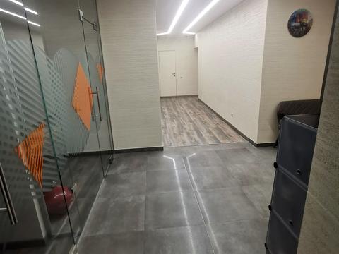 комерційна за адресою Якова Головацького вул., 23