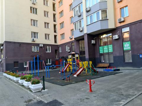 коммерческая по адресу Борщаговская ул., 206