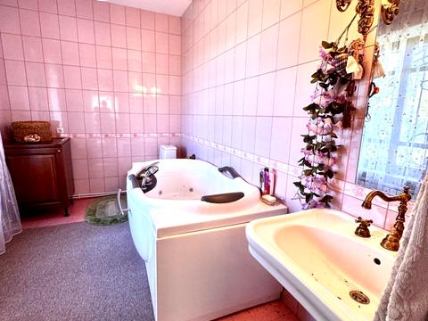 будинок за адресою українська, 8