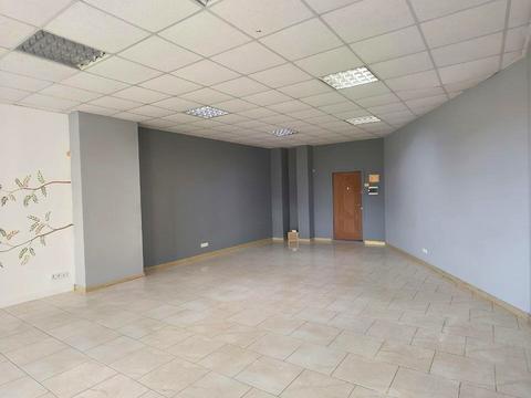 комерційна за адресою Зарічанська вул., 3/1