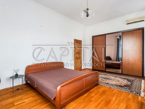 будинок за адресою вул. Зоряна