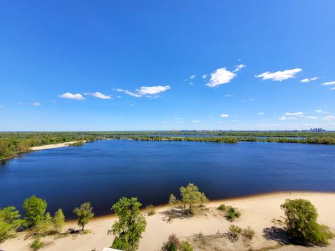 квартира по адресу Приречная ул., 35